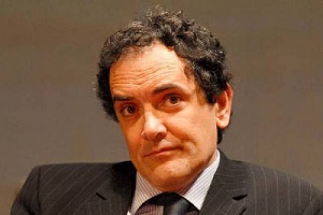 La lozione da pigmentary nota su un corpo