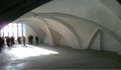 Cremona. Vecchio Ospedale. Una ex sala degenze rivacata sotto i volti della antica chiesa