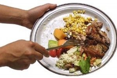 Cibo per un miliardo nei bidoni ?