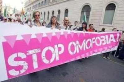 La Provincia di Cremona approva odg contro l'omofobia.