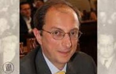 Perri ha deciso di non ridurre i costi della politica