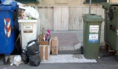 Lecce.Passaggio disabili impedito