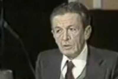 Enrico Berlinguer parla della questione morale.Ascolta