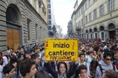 Una stagione di indignazione globale di A. Lucia