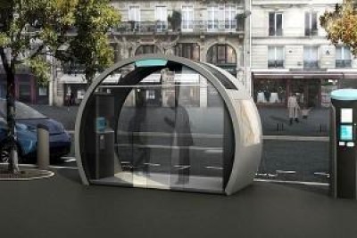 A Parigi parte Autolib – il noleggio di Bluecar elettriche, ma tra gli ambientalisti è polemica.