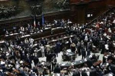Mercato Deputati: ulivisti chiedono inchiesta giuri' d'onore
