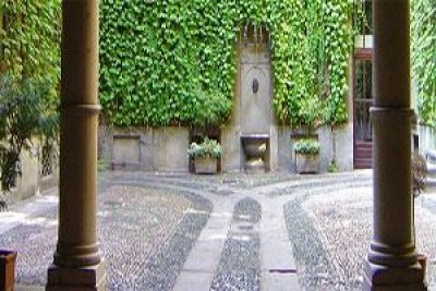 Knighi, mostra di Serge Serghejev