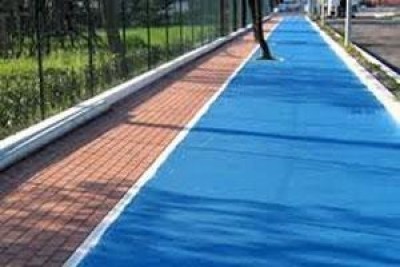 Pista ciclopedonale del lago di Comabbio.