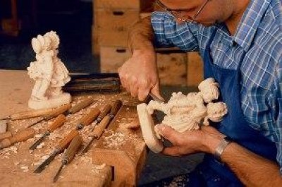 Scolpire il legno quale gusto delle cose autentiche