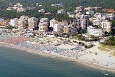 Turismo: il sindaco Pisapia e l’assessore D’Alfonso presentano i 100 anni di Milano Marittima