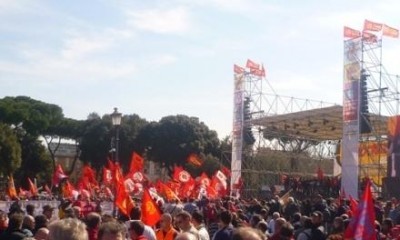 Roma.La piazza della Fiom