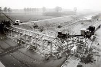 Canale navigale e porto di Cremona.Triste storia del '900| G. Azzoni