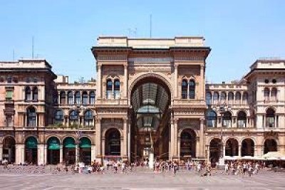 “Fondata sul lavoro - Confronti a Milano”