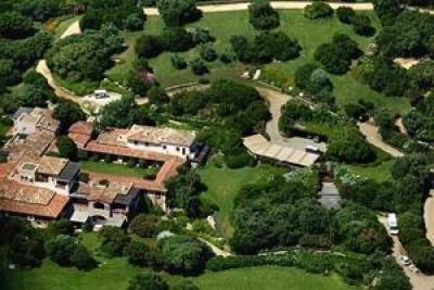 La repubblica di Villa Certosa | Rosario Amico Roxas