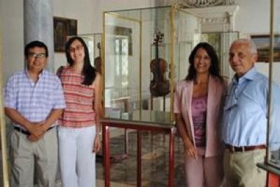 Ospiti peruviani visitano i violini di Cremona