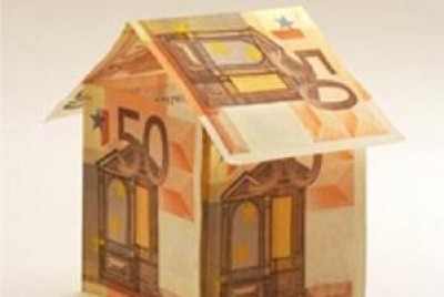 Gli italiani tolgono i soldi dalle banche e li investono...