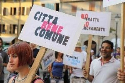 Napoli, benvenuti al FSU : abitanti alla riscossa per i beni comuni!  