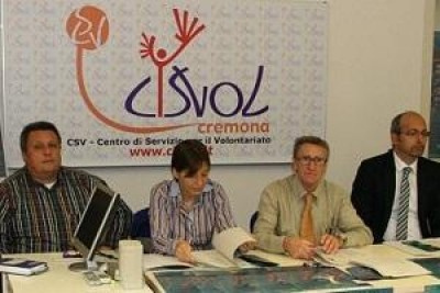 Presentato il programma della Festa del Volontariato di Cremona 2012. Domenica 30 settembre l'associazionismo in piazza del Comune e Stradivari