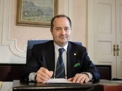 Varese. RIORDINO Province. Superare i campanilismi