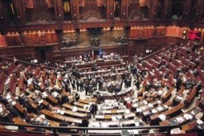 Dopo Vasto De Pierro conferma sostegno a Idv, ma detta le condizioni  