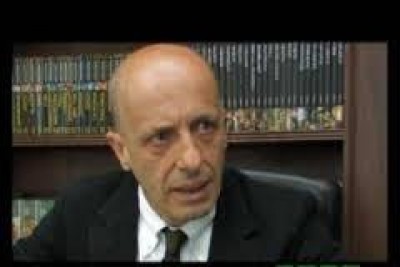 Mentite, mentite, qualcosa resterà | Rosario Amico Roxas