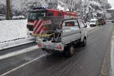 Neve, task force di trattori in tutte le province: a Mantova dopo il sisma adesso si teme il ghiaccio