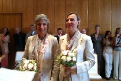 Tribunale di Rona nega trascrizione nozze gay di Paola Concia.Proteste