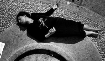 IL GENOCIDIO ..E I FIORI