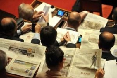 TROPPI I PARLAMENTARI NON ALL’ALTEZZA DEI COMPITI| A.De Porti