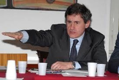 Elezioni romane. Alemanno: adatto a guidare Roma? Meglio cambiare