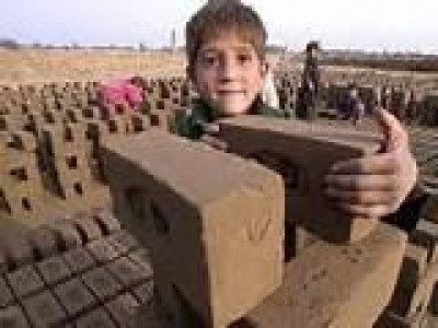 Bambini al lavoro: in Italia sono 260mila