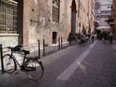 Cremona in bicicletta