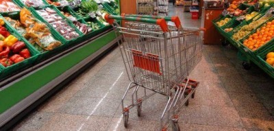 La fiducia dei consumatori torna a scendere