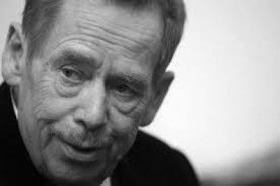 *UN ANNO FA* – Havel: anniversario della morte del presidente drammaturgo