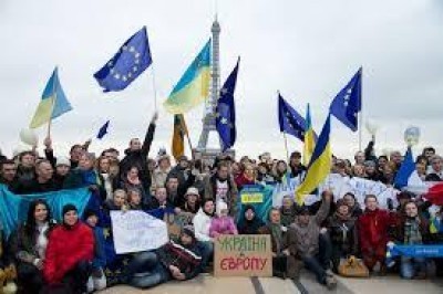 UCRAINA: GIORNALISTA ATTIVISTA DELL'EUROMAIDAN PICCHIATA E IN RIANIMAZIONE