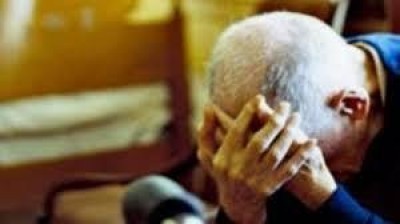 ZAGNI TELEFONA AL FIGLIO DELL’ANZIANO RAPINATO