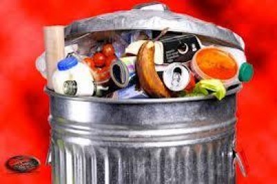 ITALIA - Spreco cibo. 200 gr per ogni famiglia a settimana