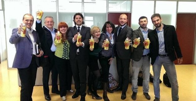M5S.Stop ai vitalizi, protesta dentro e fuori dall’aula del Consiglio Regionale