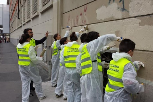 Pulizia dai graffiti per il decoro della città in vista di Expo