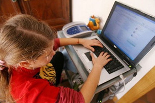 Lotta alla pedofilia: richiesta di certificato giudiziale per i volontari