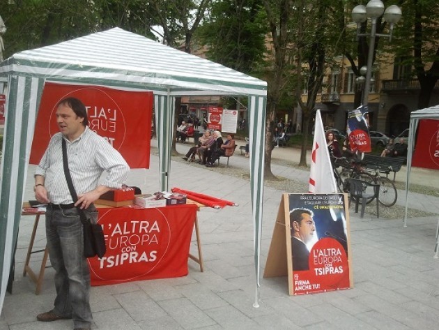 L'Altra Europa con Tsipras di Cremona ha festeggiato la raccolta delle 1000 firme (video)