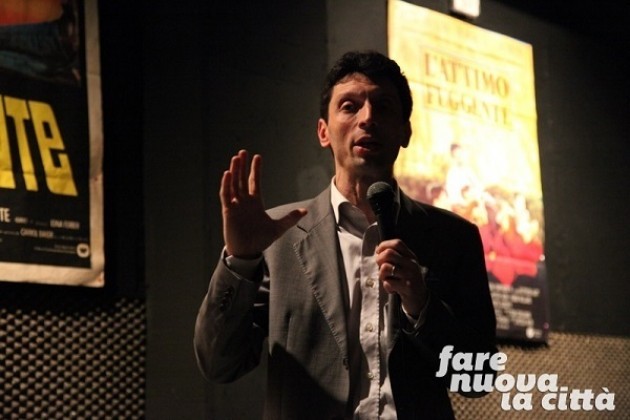 Galimberti, incontro al cinema Chaplin