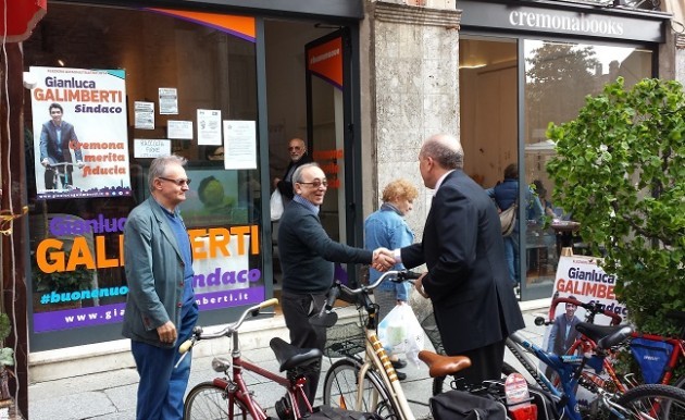 Atti vandalici sede Galimberti. Solidarietà di Perri