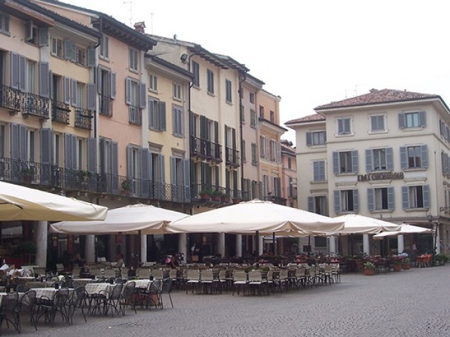 Crema. Sul plateatico il Tar da ragione al comune di Crema.