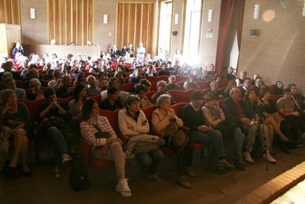 Galimberti, le cinque cose nei primi 100 giorni e flash mob