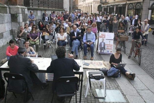 Galimberti incontra Ambrosoli aderendo  alla campagna 'Riparte il futuro'