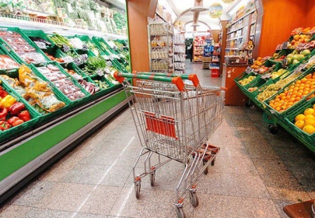 ITALIA - Consumi in calo a marzo. Confcommercio