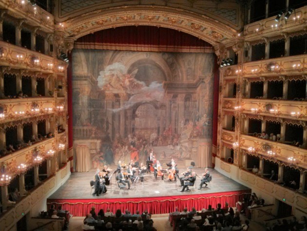 Il talento di Fresu e dei Virtuosi illumina il Ponchielli
