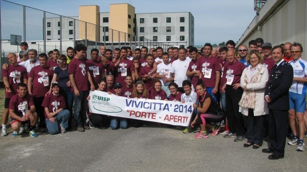 Il Sen.Pizzetti ed il Sindcao Perri onorano il Vivicittà nel carcere di Cremona