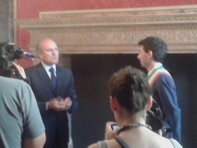 Gianluca Galimberti si insedia come Sindaco di Cremona.